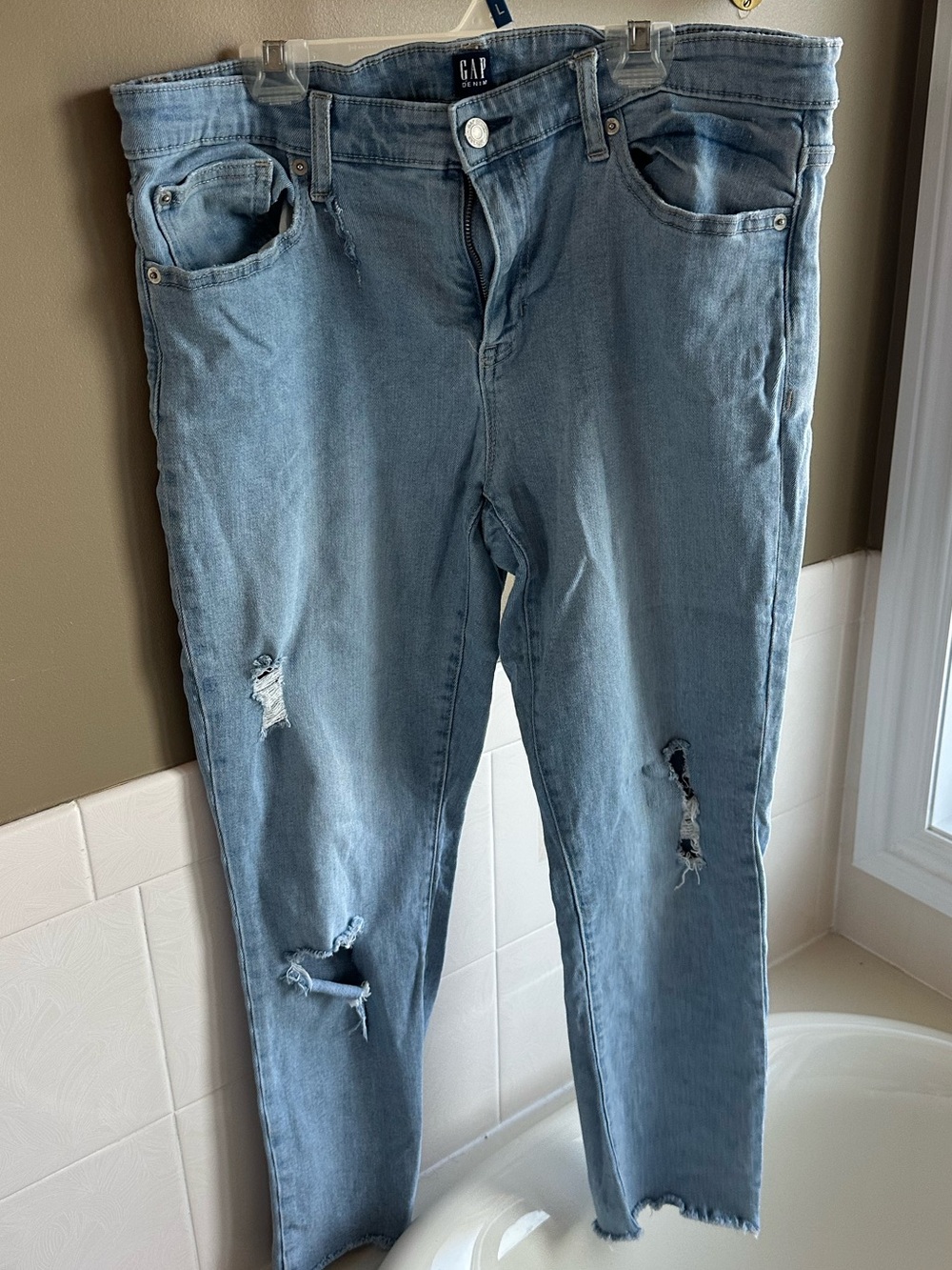 GAP Vintage Women's Light Blue Ripped Boyfriend Jeans